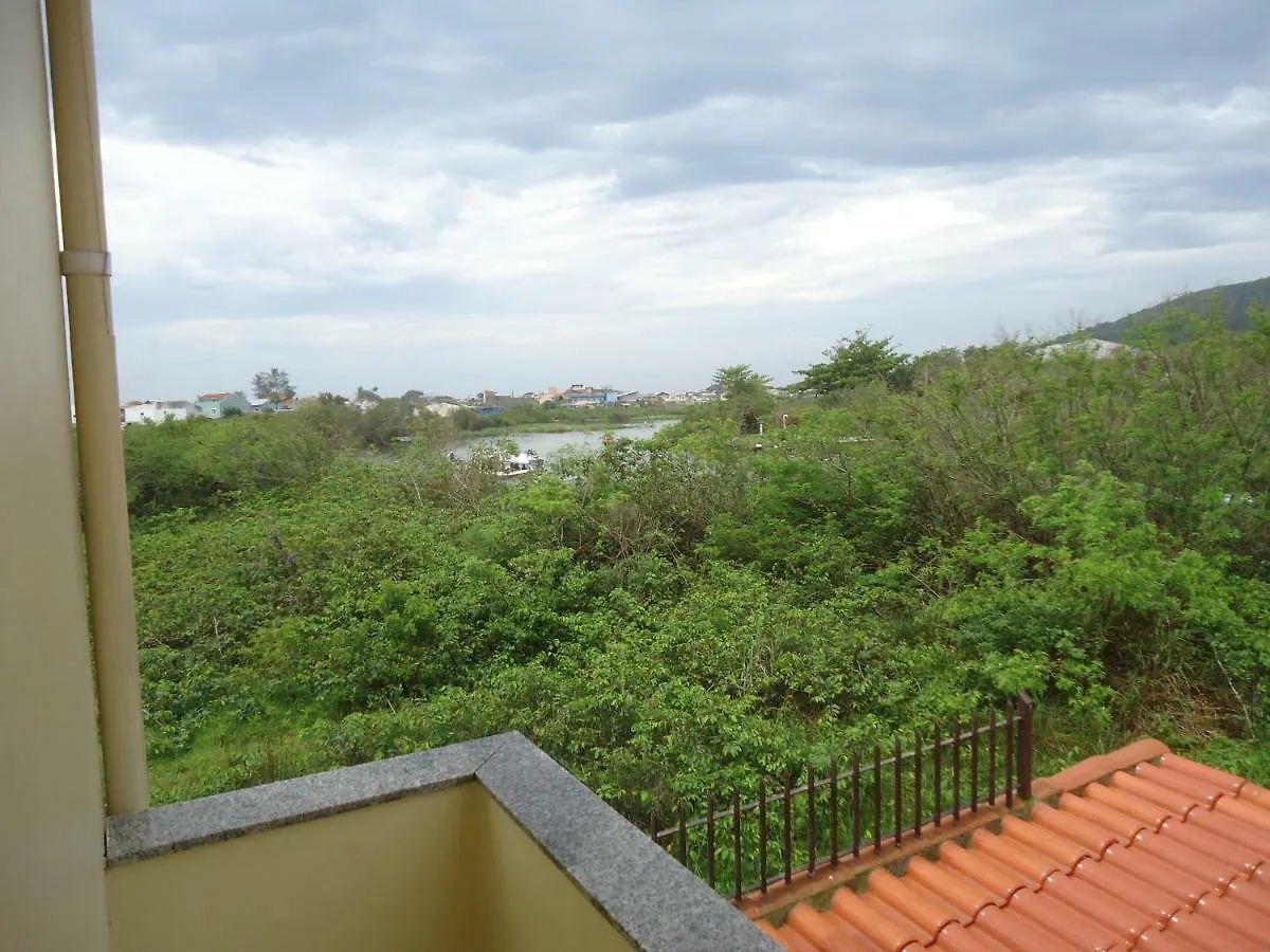 J E E Apartamentos Na Barra Da Lagoa Florianopolis Brazil